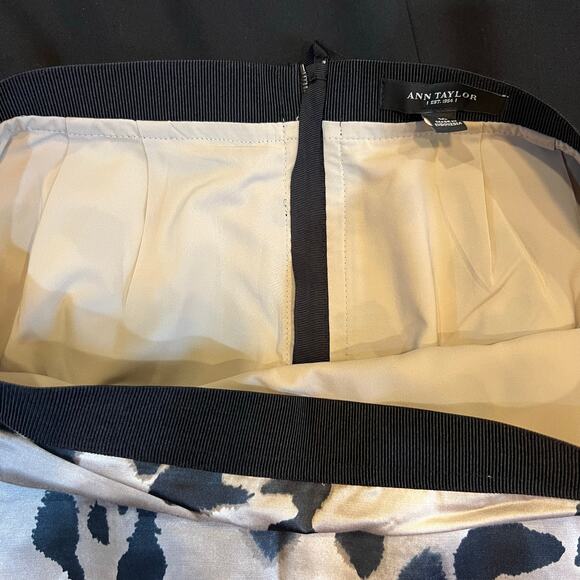 Ann Taylor Leopard Print Pencil Skirt Cotton Silk Blend Size 10 - Picture 7 of 8